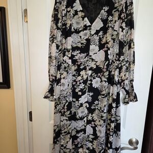 Ellos Black Floral Chiffon LS Smocked Accent Midi Dress Sz 22 Preloved